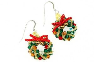 Holiday wreath earring image